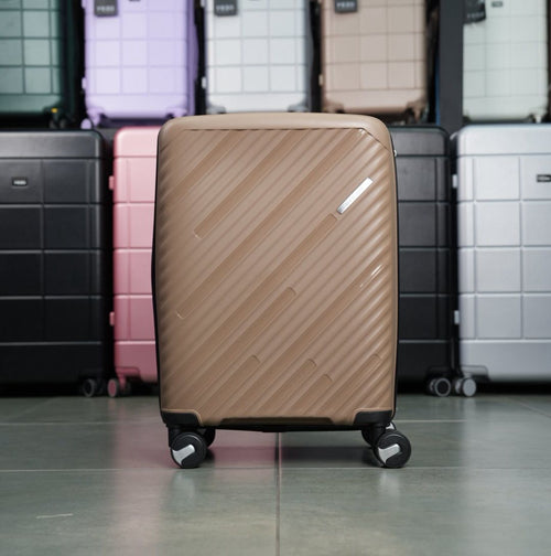 10kg MALETA YOLO CON EXPANSION