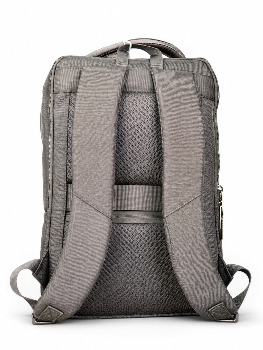 Vista trasera del morral ejecutivo MAYORISTASBAG YEZO 1032 en color gris con correas acolchadas y panel transpirable.